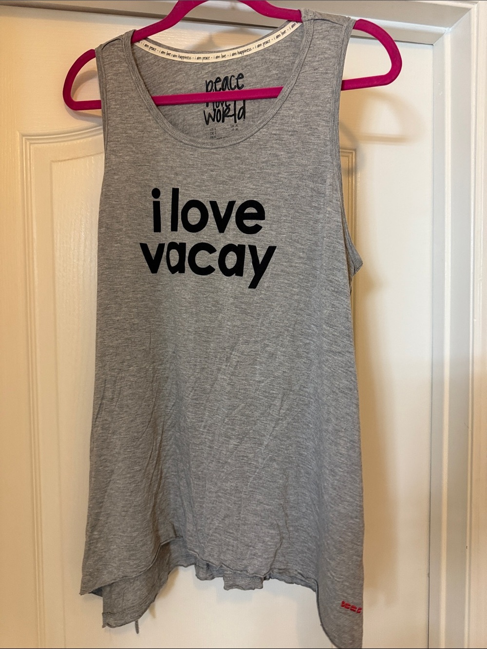 Peace Love World Gray 'i love vacay' Tank